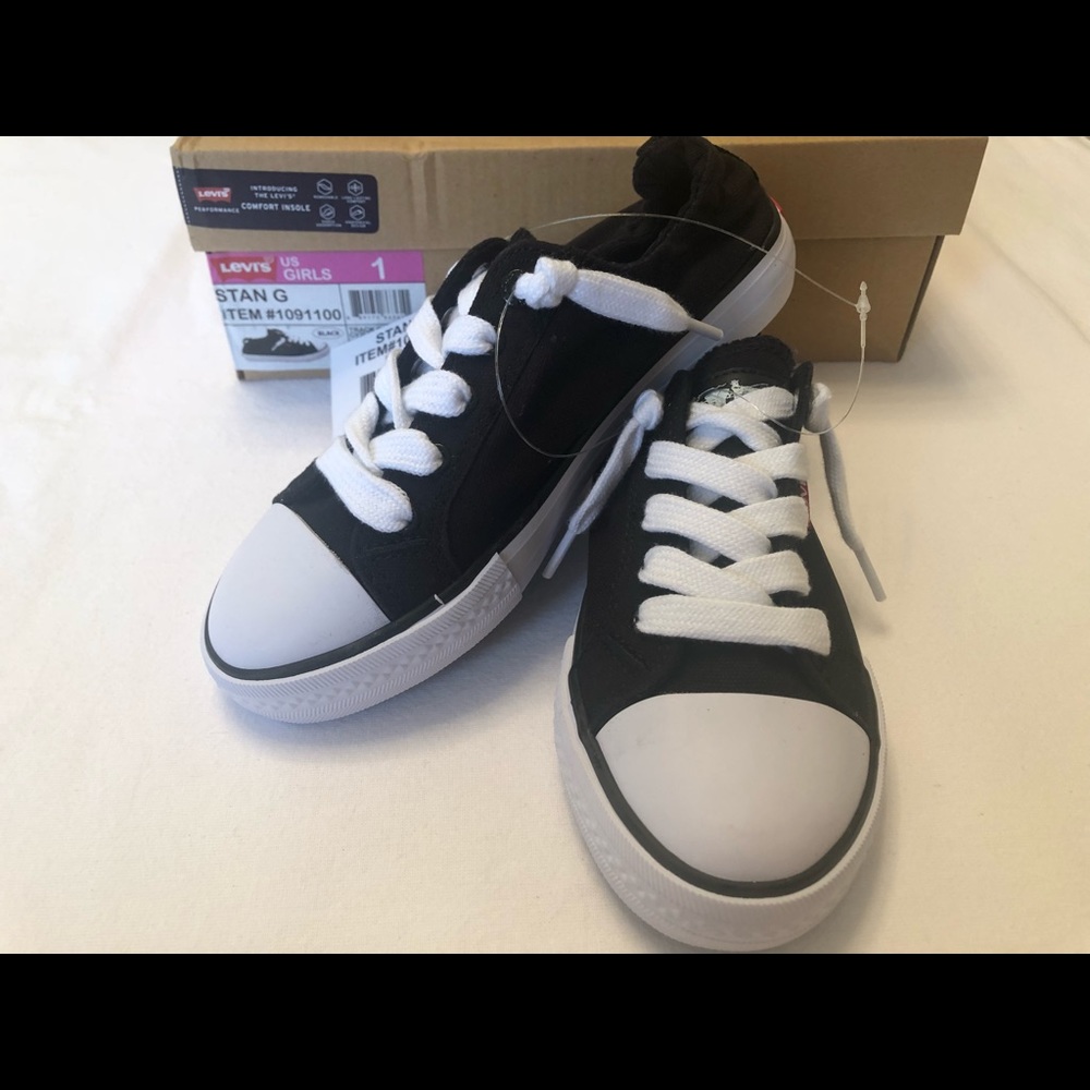 LEVIS GIRLS SHOES SIZE 1 STAN G COMFORT BRAND NEW